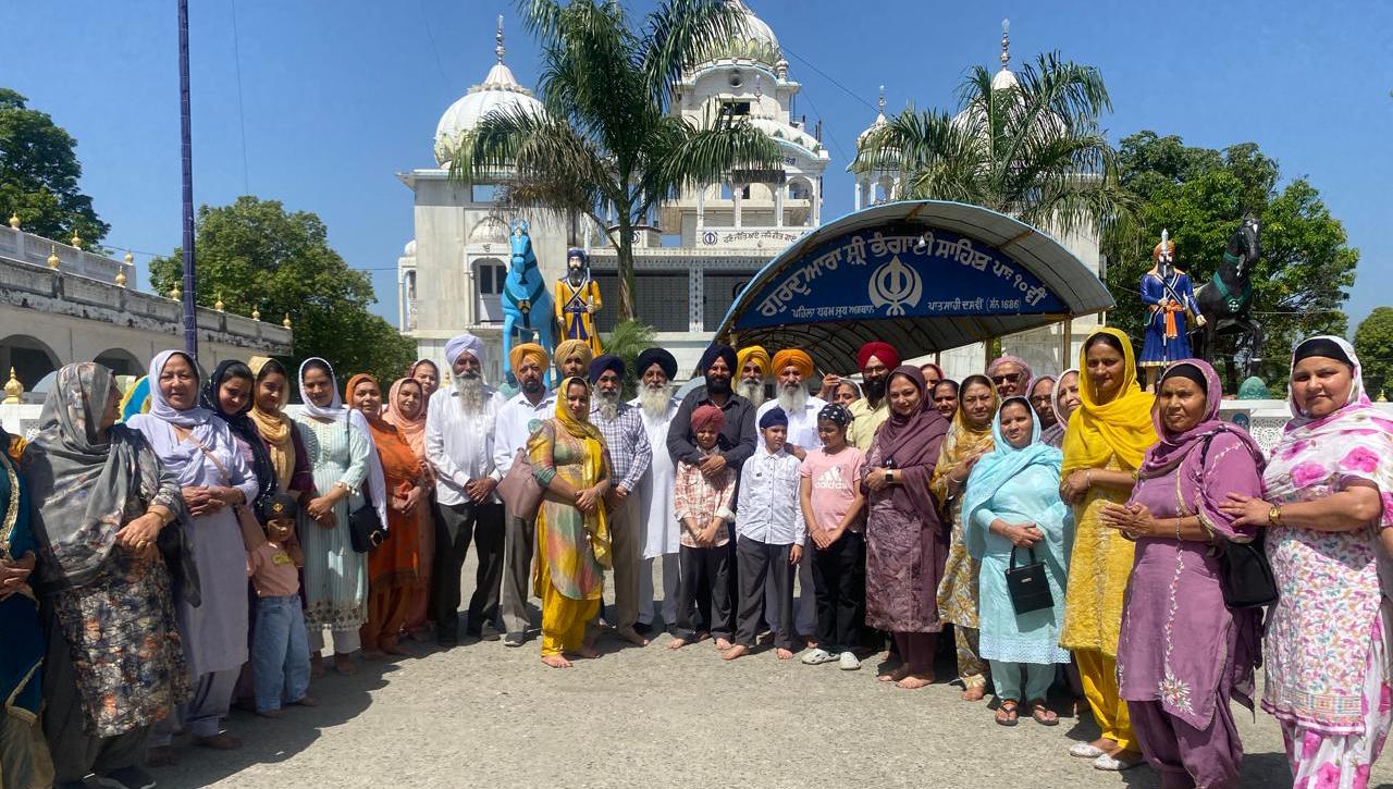 ਗੁਰਦੁਆਰਾ ਅਮਨ ਨਗਰ ਵੱਲੋਂ ਇੱਕ ਦਰਜਨ ਗੁਰਧਾਮਾਂ ਦੀ ਸੰਗਤਾਂ ਨੂੰ ਕਰਾਈ ਯਾਤਰਾ