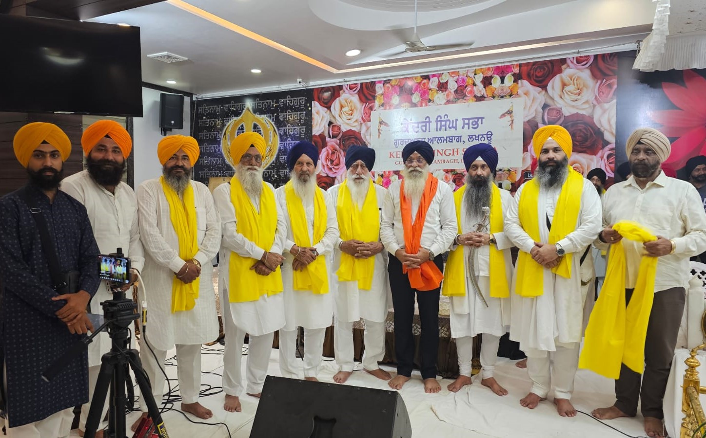 ਸ਼ਹੀਦੀ ਨਗਰ ਕੀਰਤਨ ਦੇ ਦੇਰ ਰਾਤ ਲਖਨਊ ਪੁੱਜਣ ਸਮੇਂ ਸੰਗਤਾਂ ਵੱਲੋਂ ਭਰਵਾਂ ਸਵਾਗਤ
