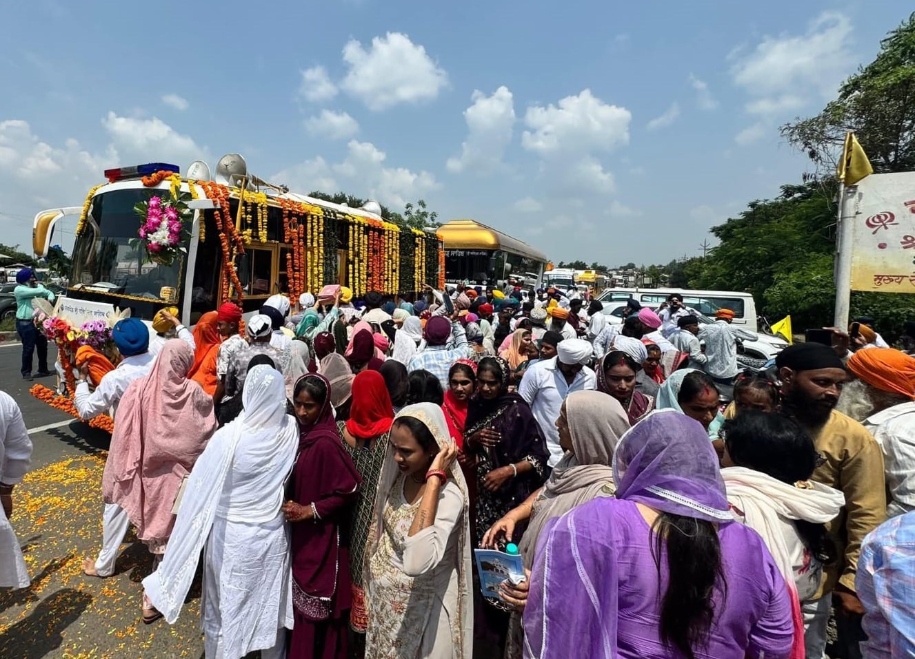ਅਸਾਮ ਤੋਂ ਆਰੰਭ ਹੋਇਆ ਸ਼ਹੀਦੀ ਨਗਰ ਕੀਰਤਨ ਨਾਗਪੁਰ ਤੋਂ ਚੰਦਰਪੁਰ ਮਹਾਰਾਸ਼ਟਰ ਲਈ ਰਵਾਨਾ