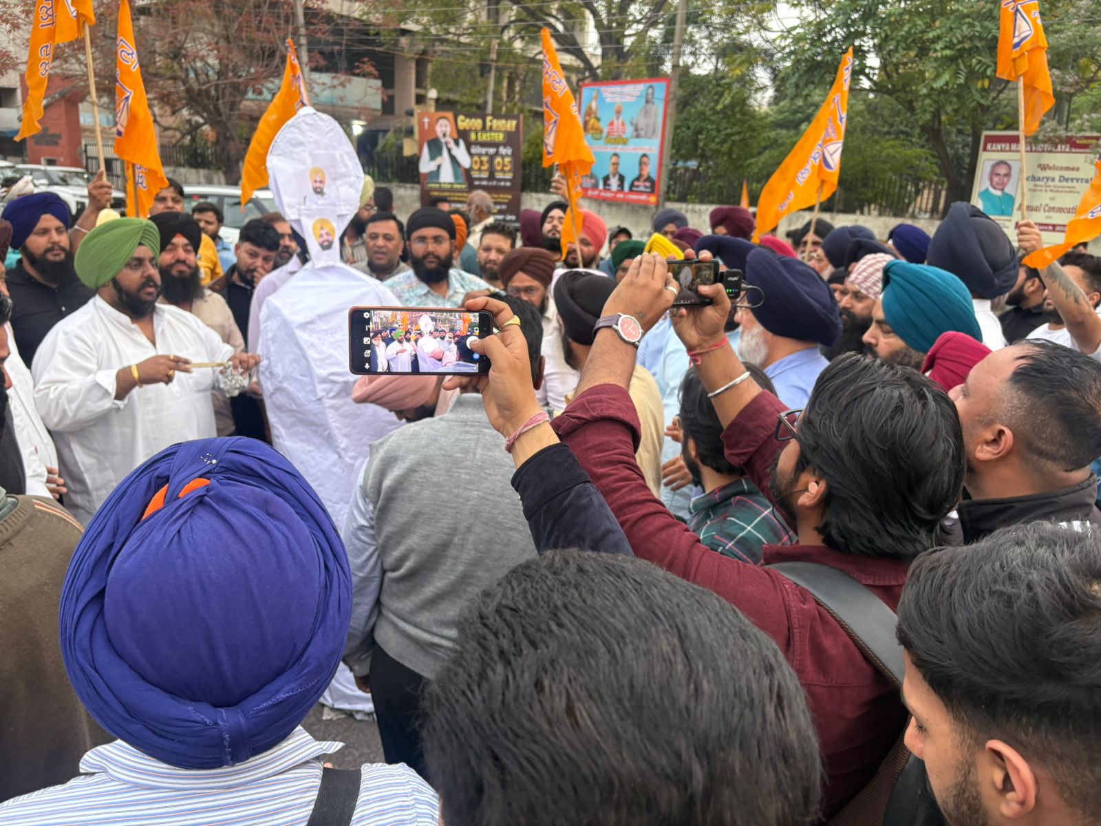 ਲਾਲ ਜੀਤ ਸਿੰਘ ਭੁੱਲਰ ਖਿਲਾਫ ਤੁਰੰਤ ਪਰਚਾ ਦਰਜ ਕਰਕੇ ਗ੍ਰਿਫਤਾਰ ਕਰਨ ਦੀ ਮੰਗ