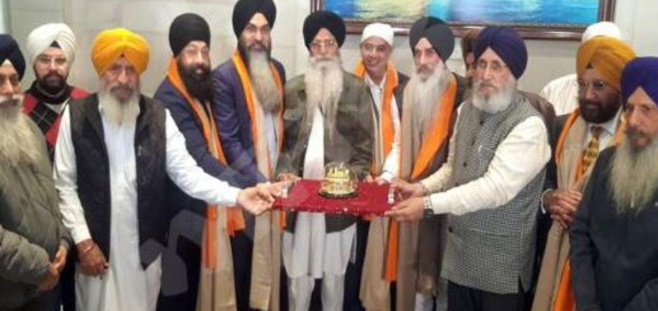 ਵਿਦੇਸ਼ੀ ਧਰਤੀ Canada ਤੋਂ ਆਏ ਸਿੱਖ ਸੰਸਦ ਮੈਂਬਰਾਂ ਦੀ ਸ੍ਰੀ ਹਰਿਮੰਦਰ ਸਾਹਿਬ ਵਿਖੇ ਆਤਮਿਕ ਹਾਜ਼ਰੀ
