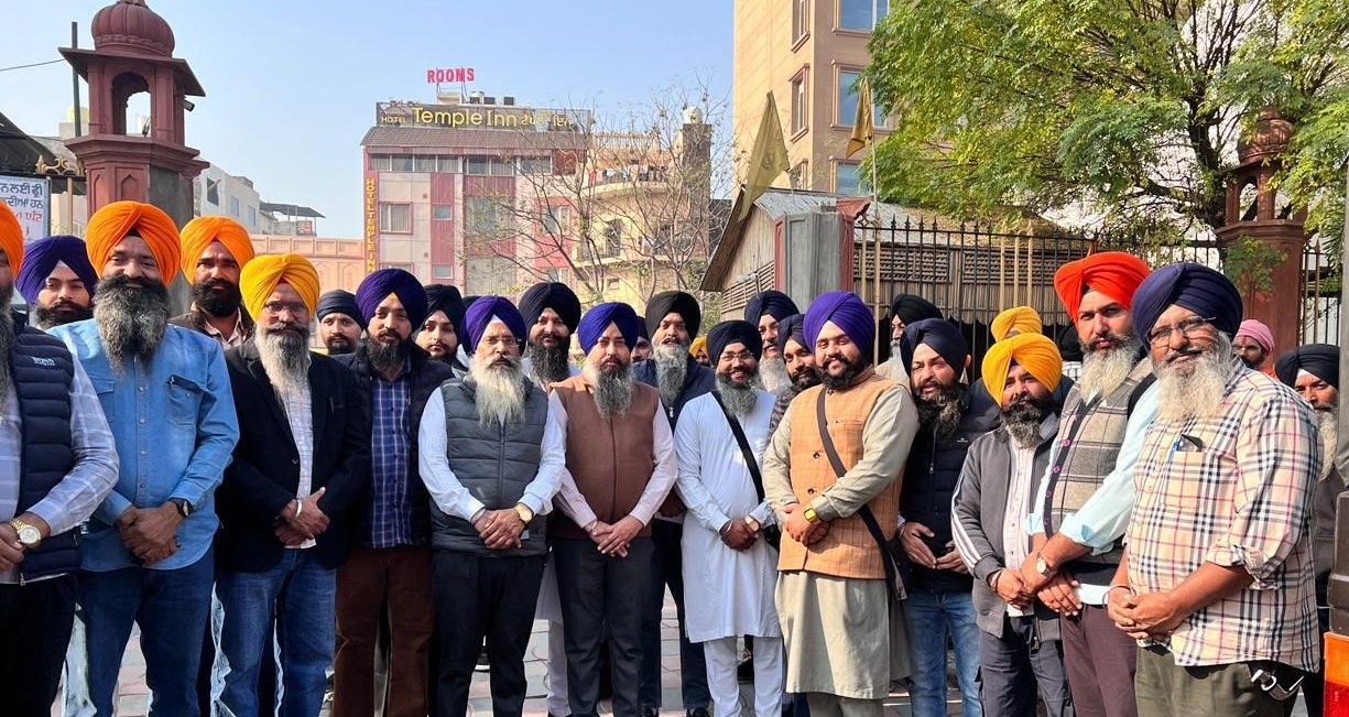 ਗੁਰਦੁਆਰਾ ਮਟਨ ਸਾਹਿਬ ਕਸ਼ਮੀਰ ਤੋਂ ਸਜਾਏ ਜਾਣ ਵਾਲੇ ਨਗਰ ਕੀਰਤਨ ਦੇ ਪ੍ਰਬੰਧਾਂ ਵਾਸਤੇ ਸ਼੍ਰੋਮਣੀ ਕਮੇਟੀ ਵਲੋਂ ਜਥਾ ਰਵਾਨਾ